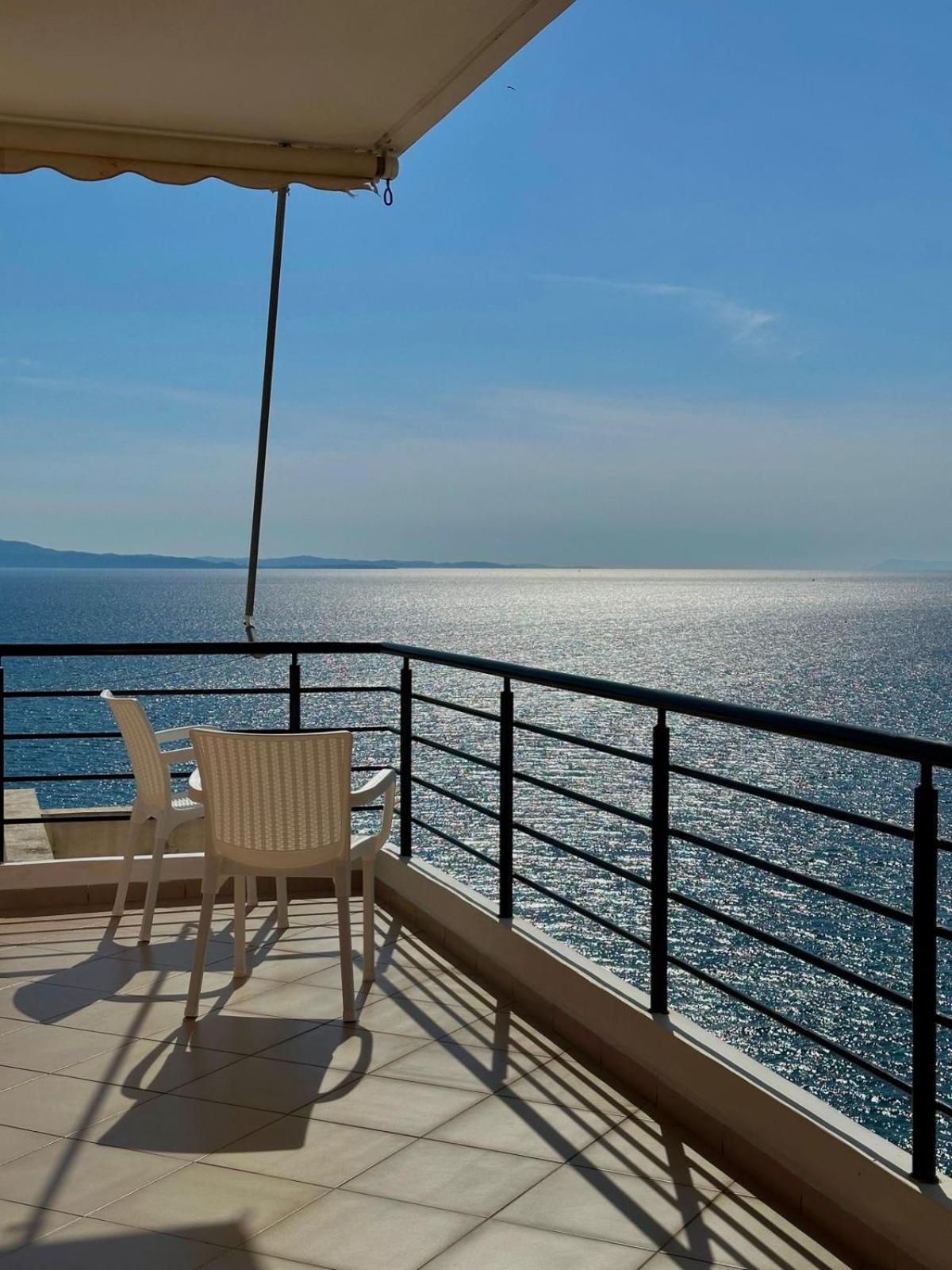 Esmeralda Apartaments Sarandë 외부 사진